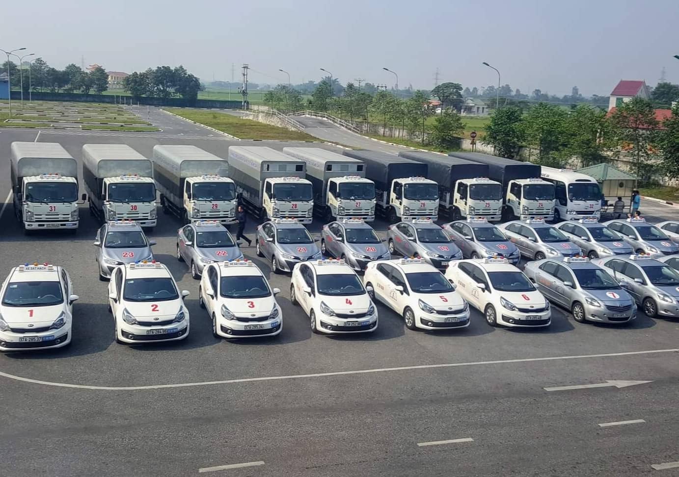 EMC Lắp đặt đèn tín hiệu giao thông tại Trung tâm sát hạch lái xe số 1 Nghệ An
