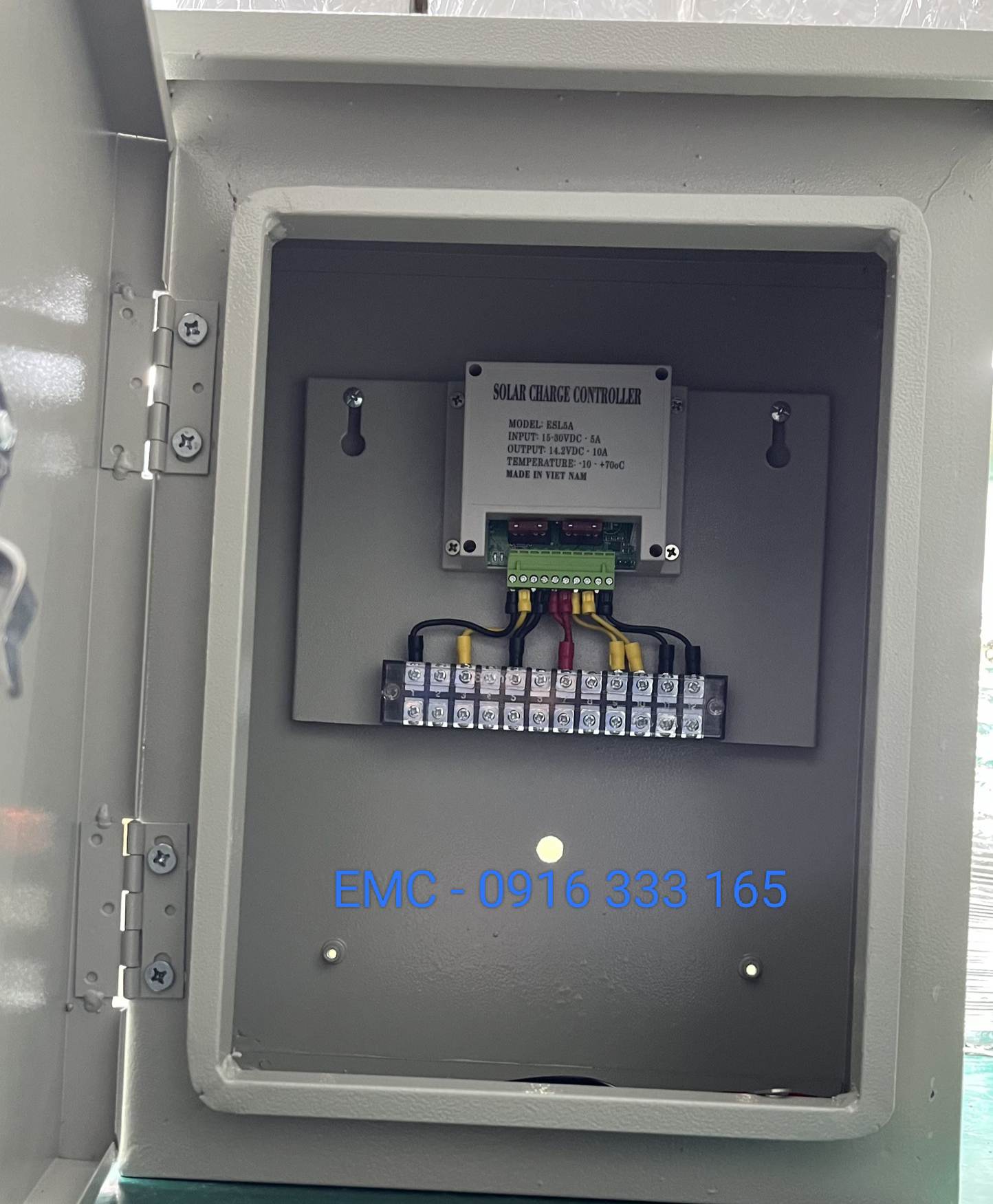 BỘ CHUYỂN ĐỔI NĂNG LƯỢNG MẶT TRỜI